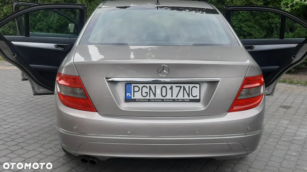 Mercedes-Benz Klasa C 180 Kompressor Avantgarde - 17
