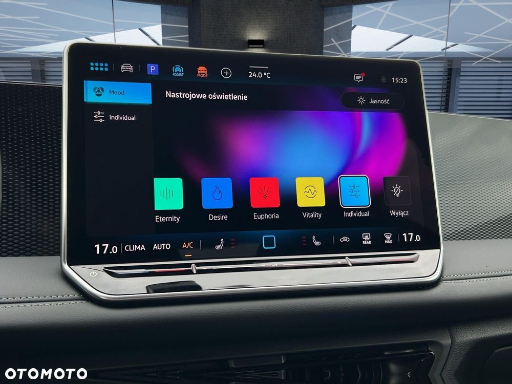 Volkswagen Tiguan 1.5 eTSI Life Plus DSG - 24