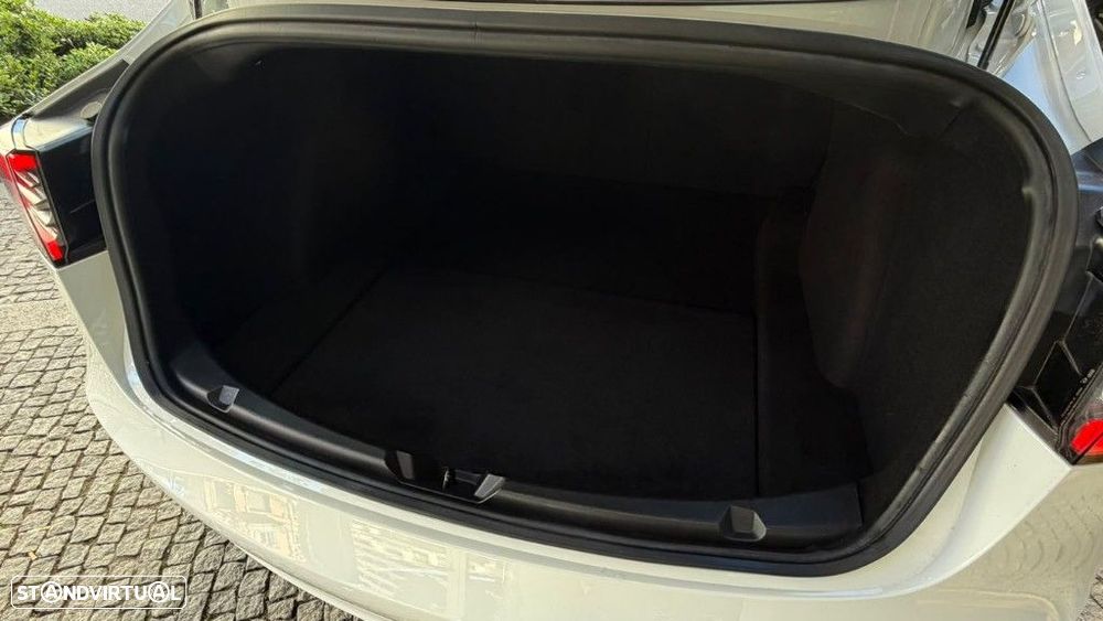 Tesla Model 3 Standard Range Plus RWD - 9