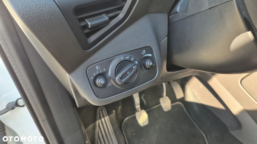 Ford Kuga 2.0 TDCi 4x2 Titanium - 20