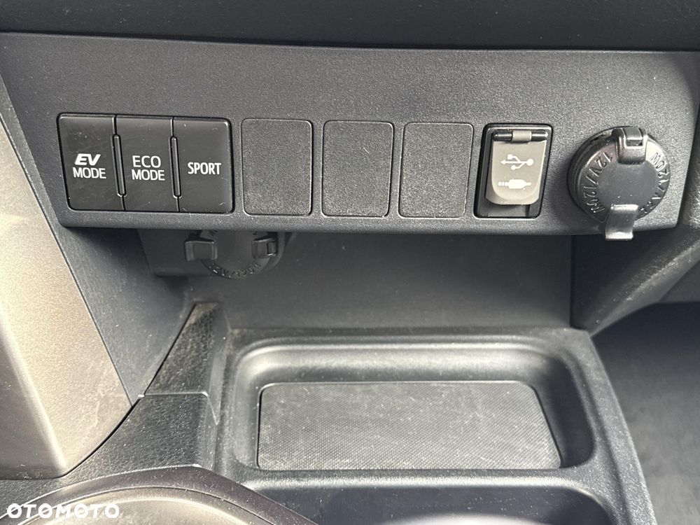 Toyota RAV4 Hybrid Premium 4x2 - 24