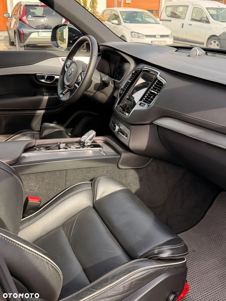 Volvo XC 90 T8 AWD Plug-In Hybrid R-Design 7os - 4
