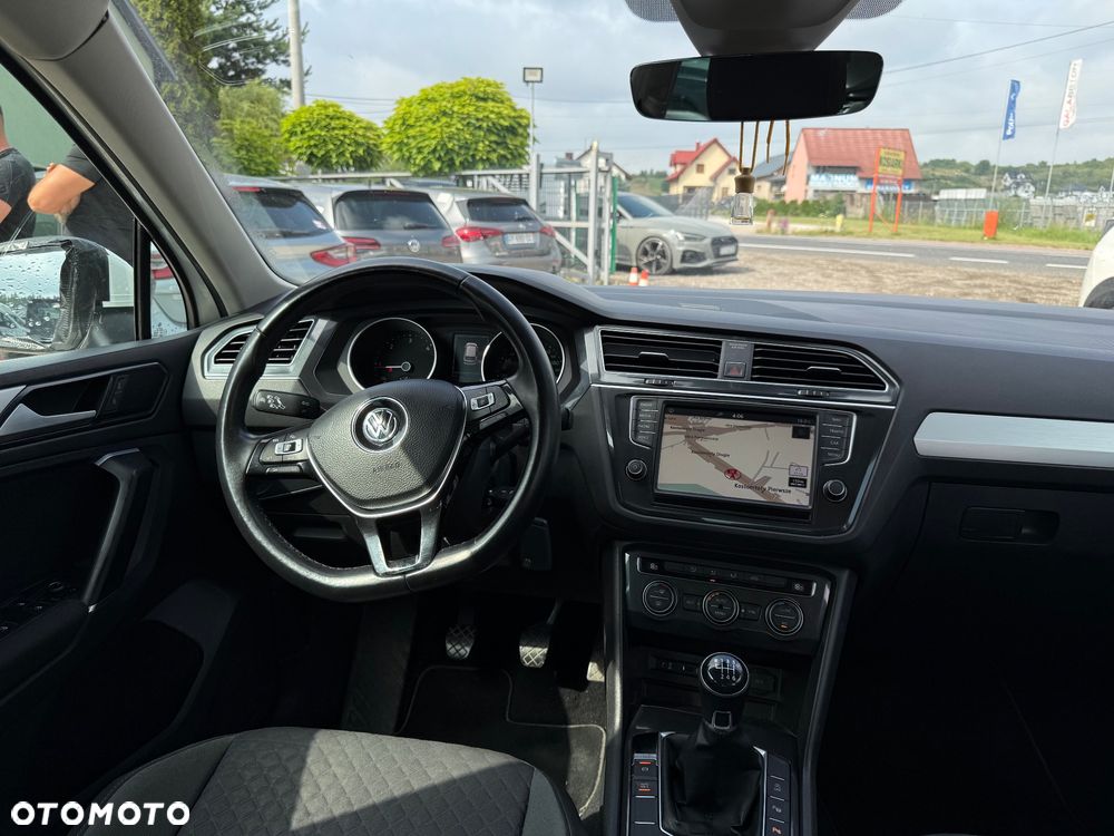 Volkswagen Tiguan - 8
