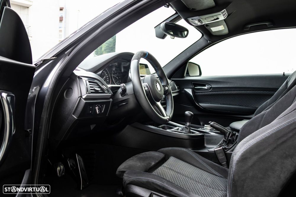 BMW 116 d Pack M - 12