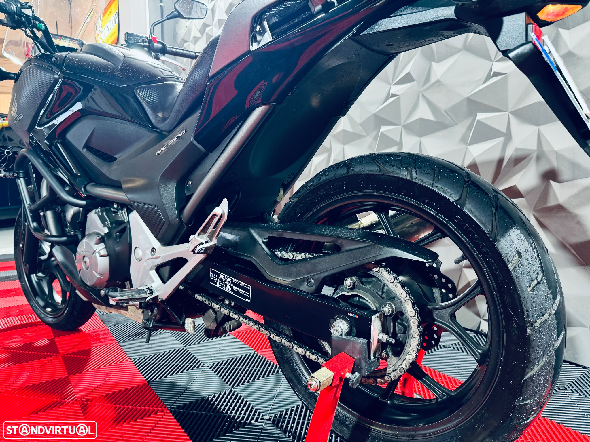 Honda NC700X - 10