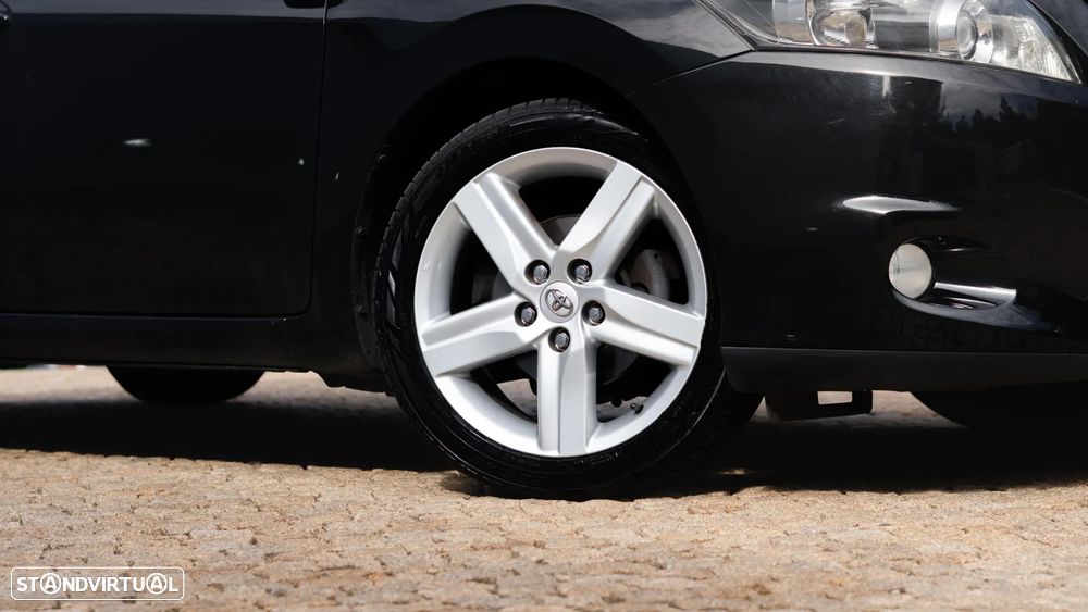 Toyota Auris 1.4 D-4D AC DPF - 3