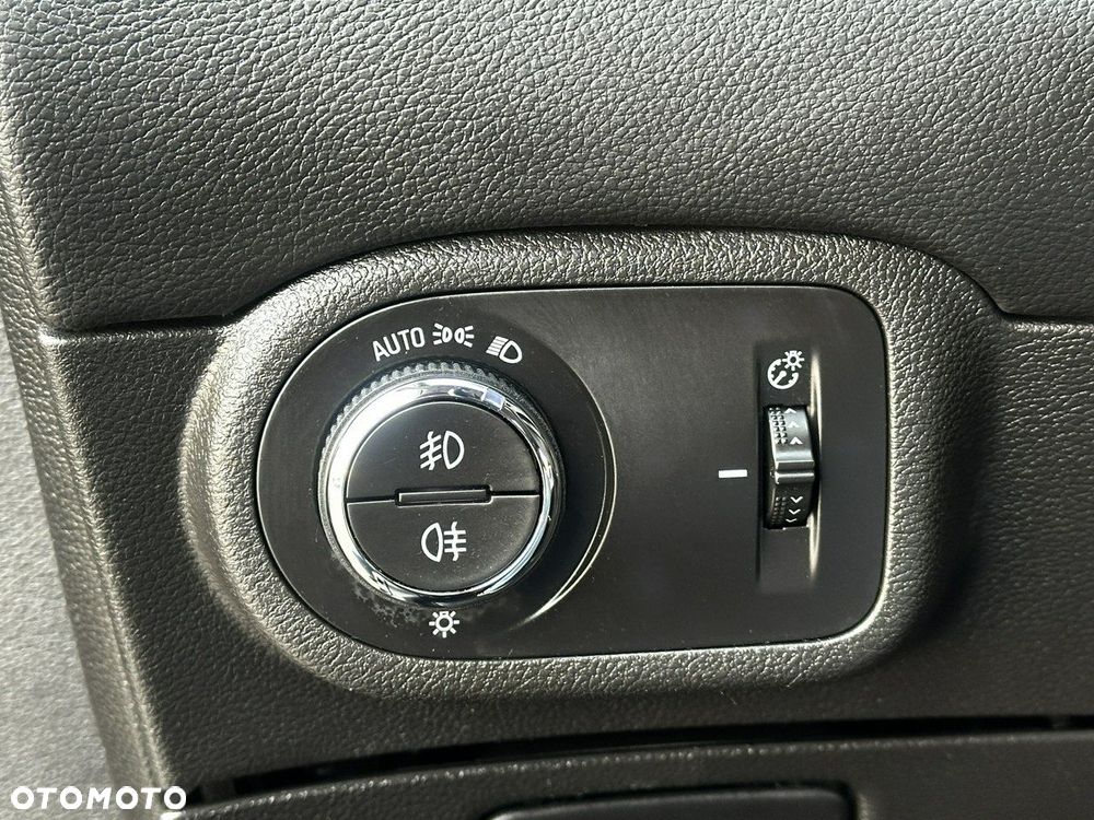 Opel Zafira 2.0 D (CDTI) Automatik Edition - 18