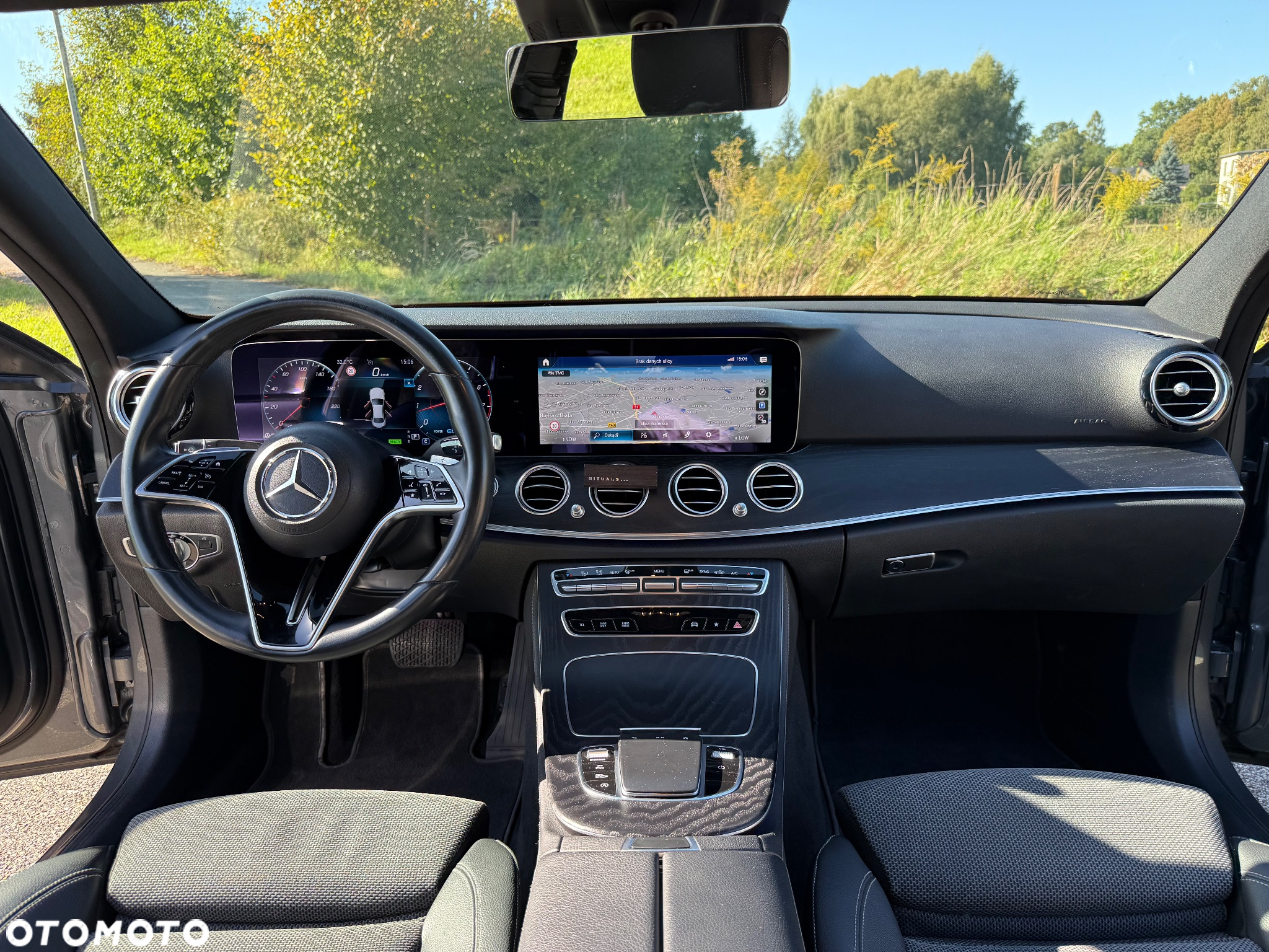 Mercedes-Benz Klasa E 200 9G-TRONIC Avantgarde - 24