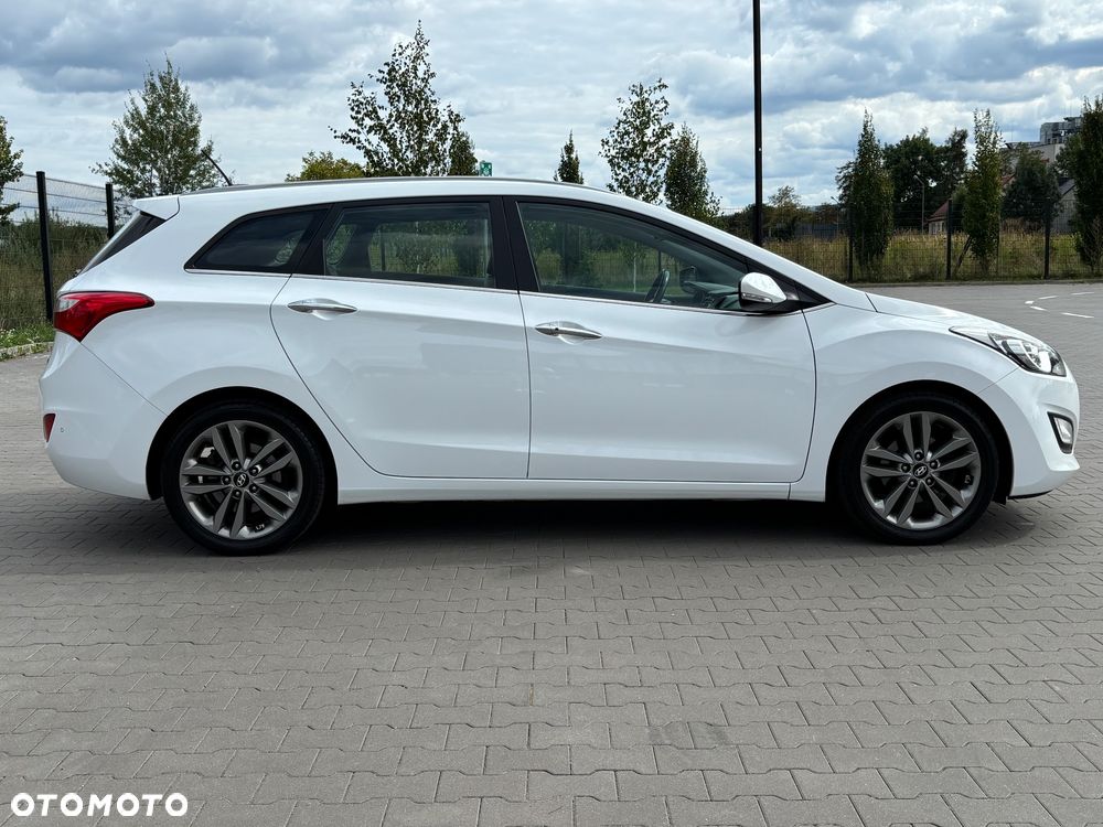 Hyundai i30 blue Kombi 1.6 GDi Style - 7