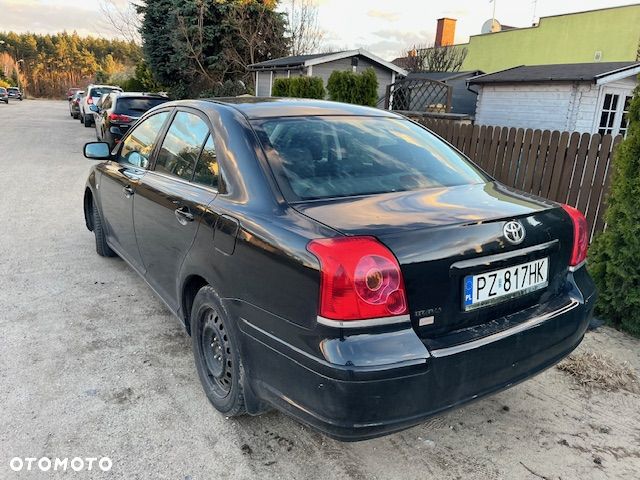 Toyota Avensis 1.6 VVT-i Terra - 4