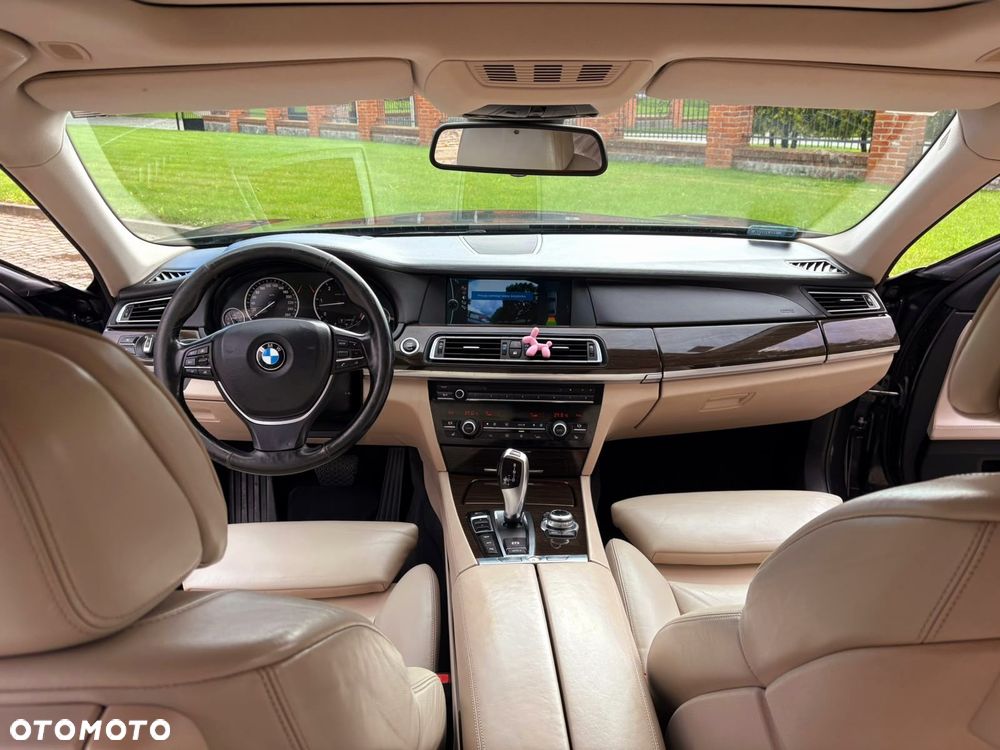 BMW Seria 7 - 5