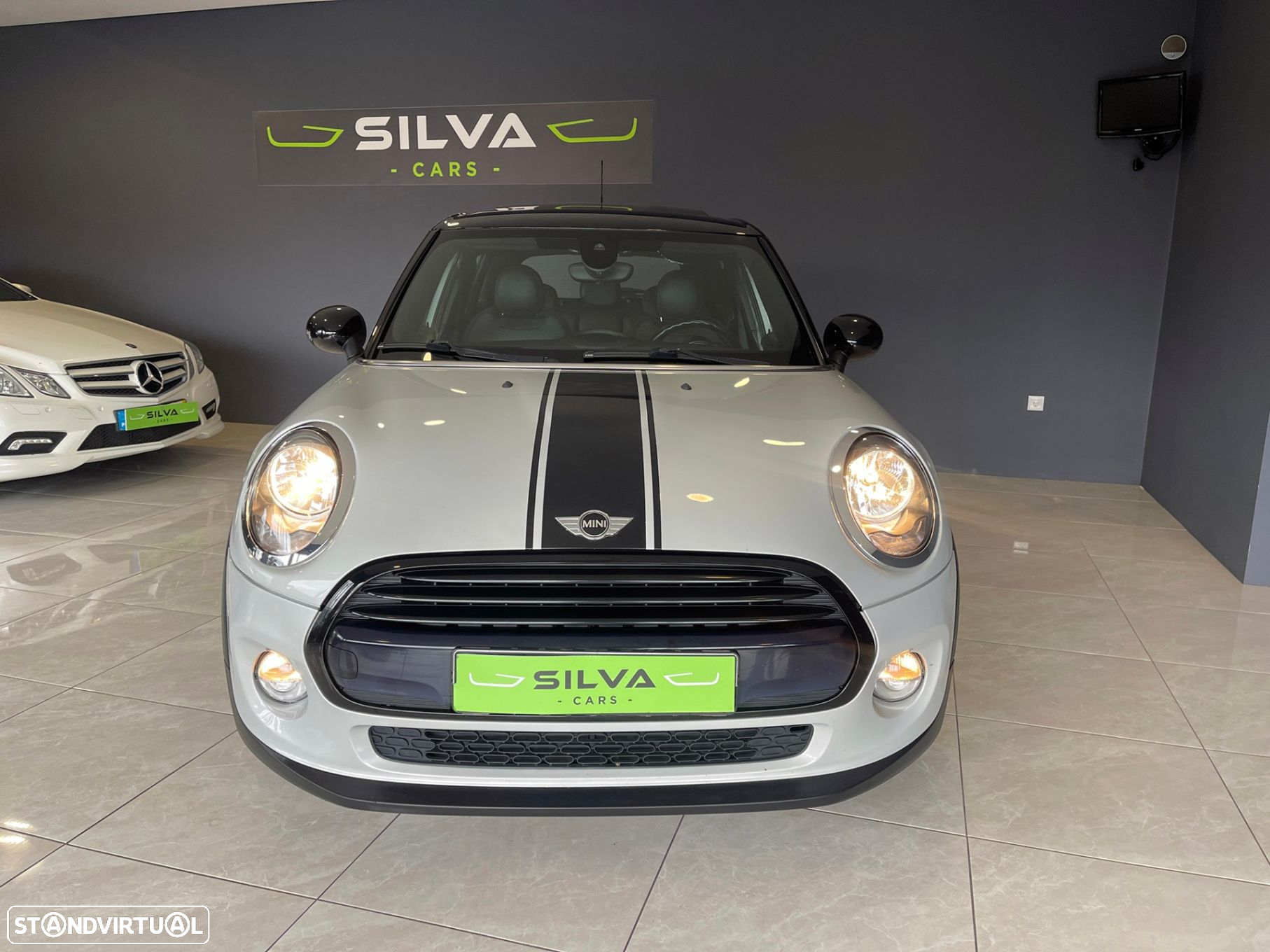 MINI 5 Portas Cooper D Aut. Seven - 2