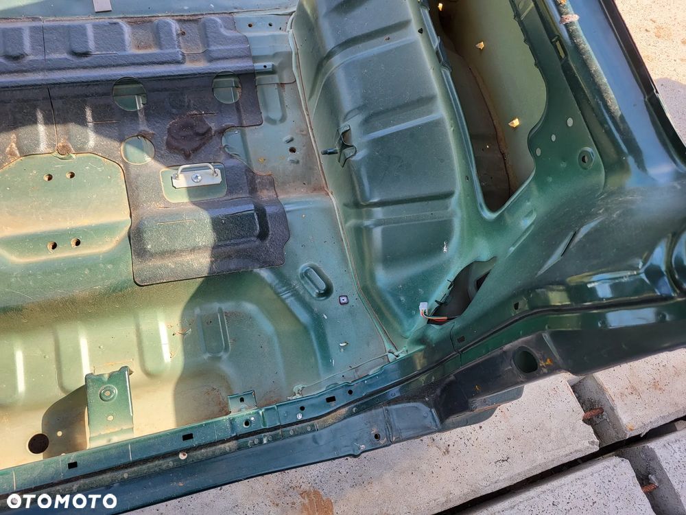 Suzuki Jimny Podłoga Bagażnika Błotnik Pas Tylny - 11