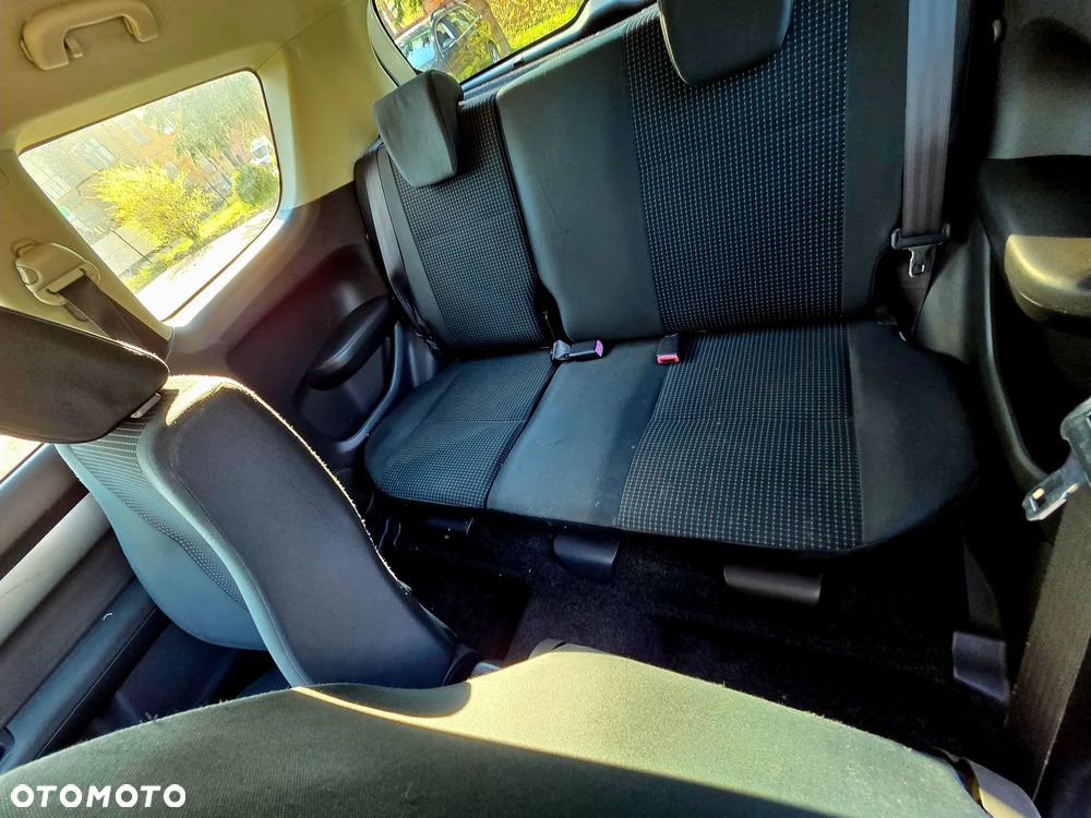 Suzuki Swift 1.3 GC - 11
