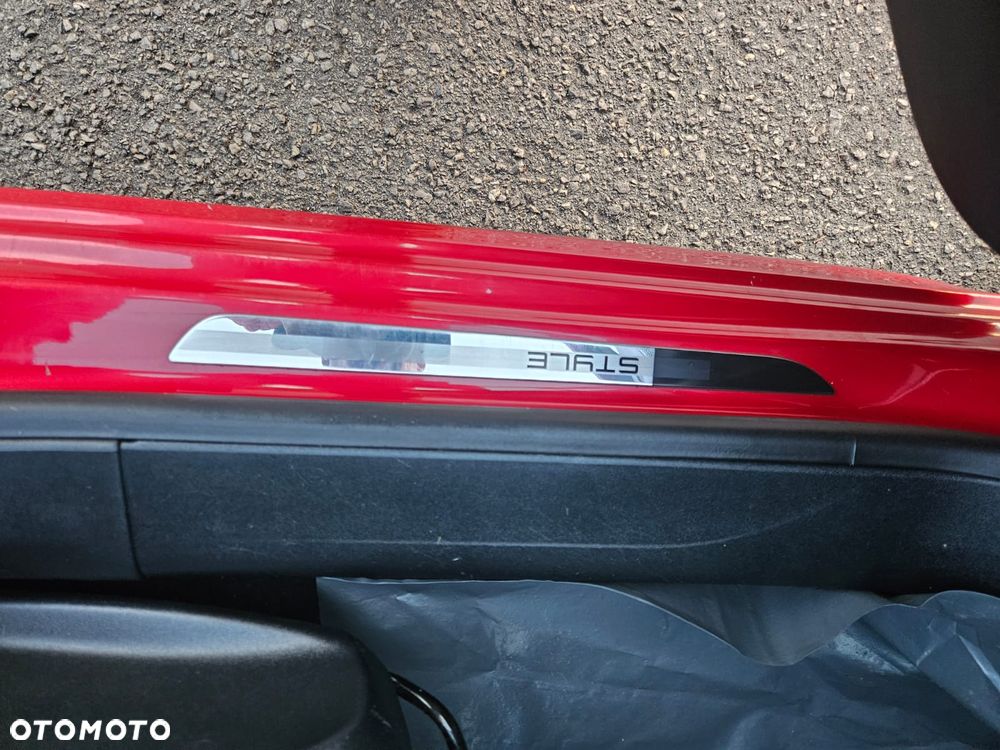 Peugeot 208 PureTech 82 Start & Stop Allure - 8