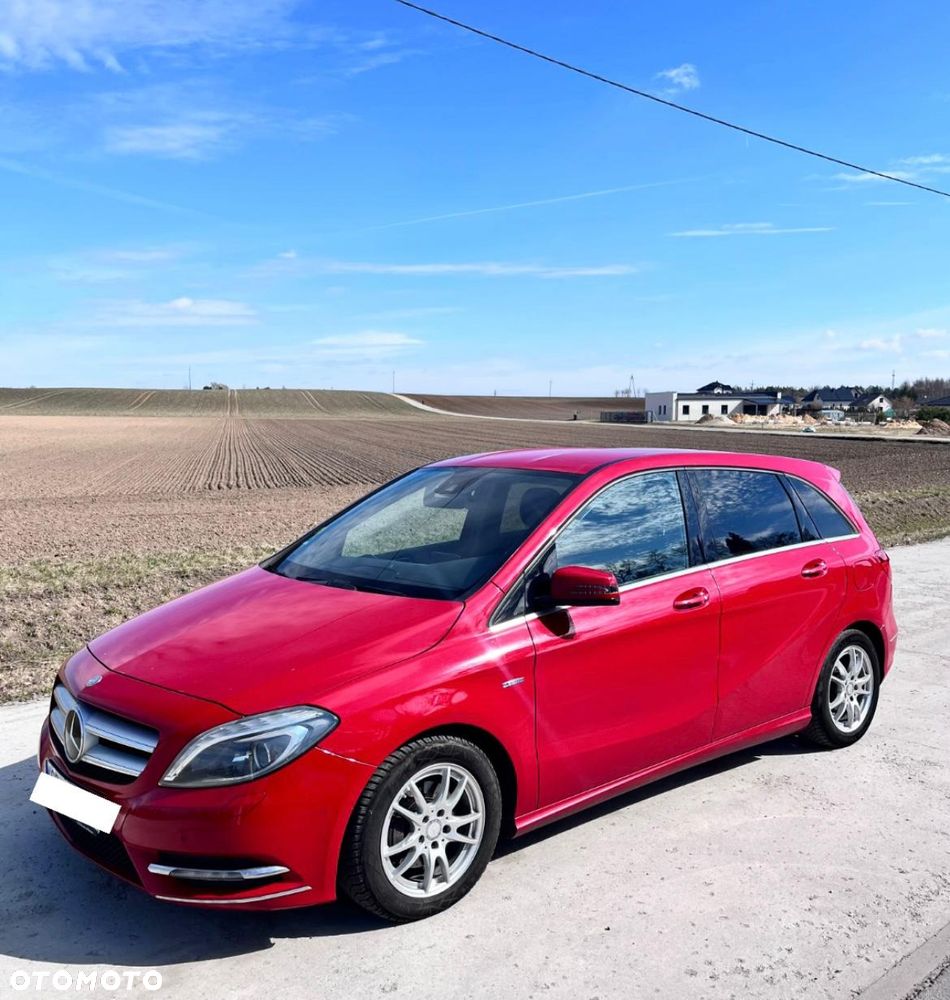 Mercedes-Benz Klasa B 200 CDI (BlueEFFICIENCY) - 1
