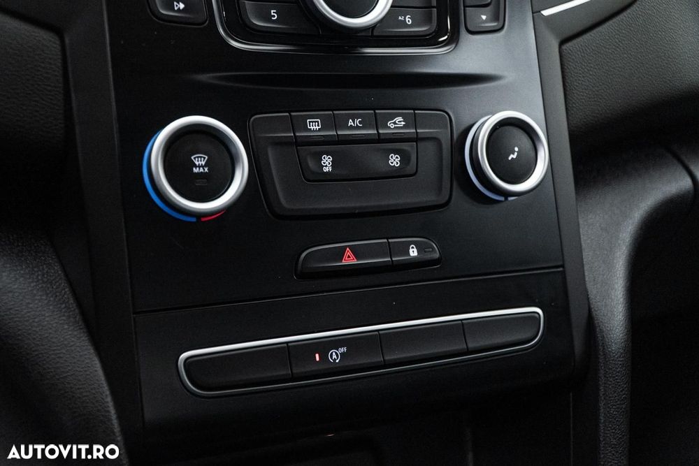 Renault Megane BLUE dCi 115 INTENS - 12