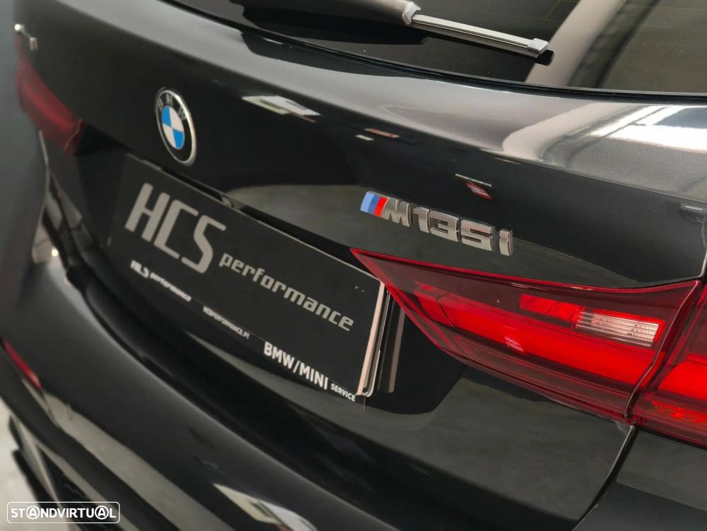 BMW 135 M135 i xDrive Pack 50 anos M - 26
