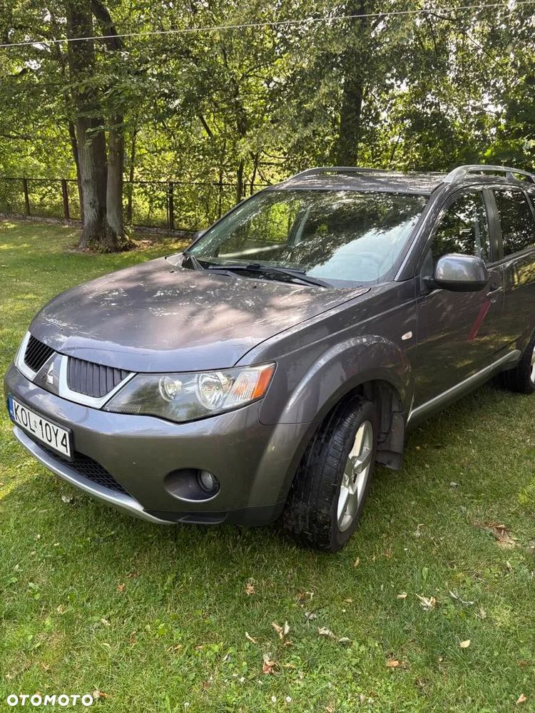 Mitsubishi Outlander 2.4 2WD - 4