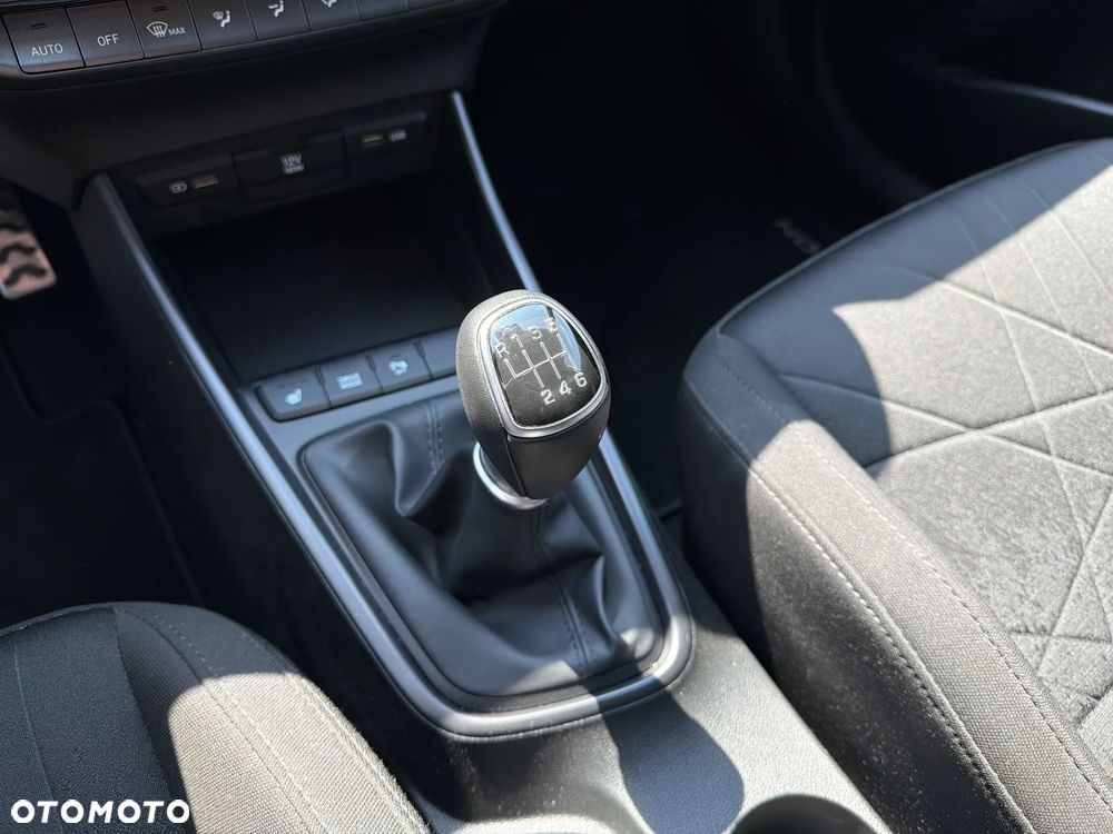 Hyundai Bayon 1.0 T-GDI Smart - 16