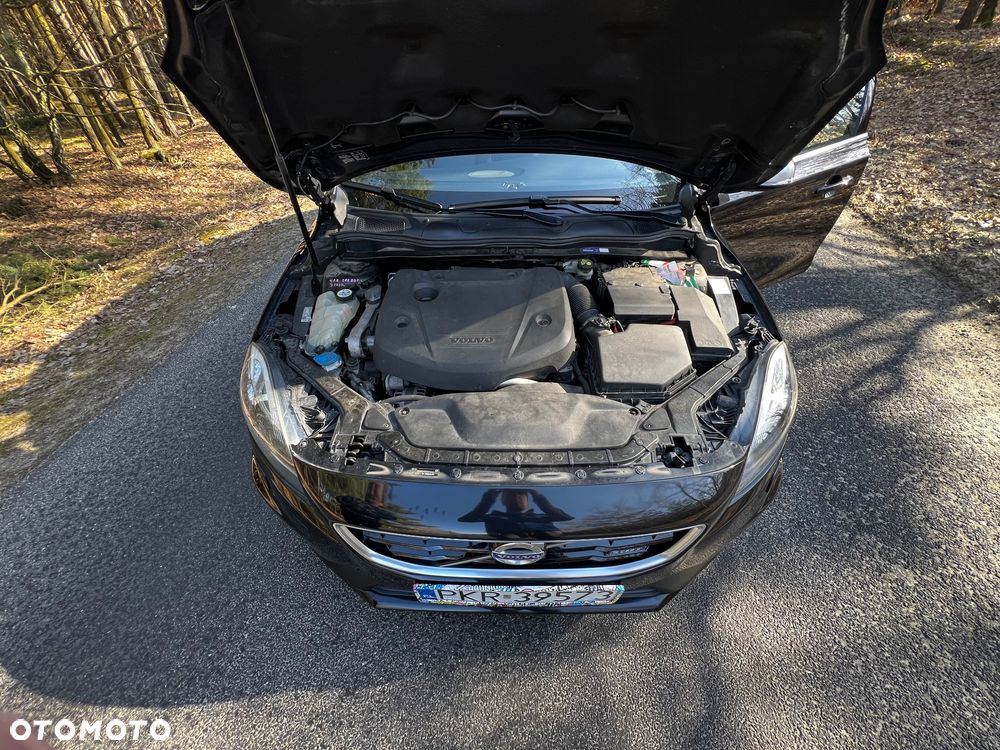 Volvo V40 D4 Drive-E R-Design Summum - 23