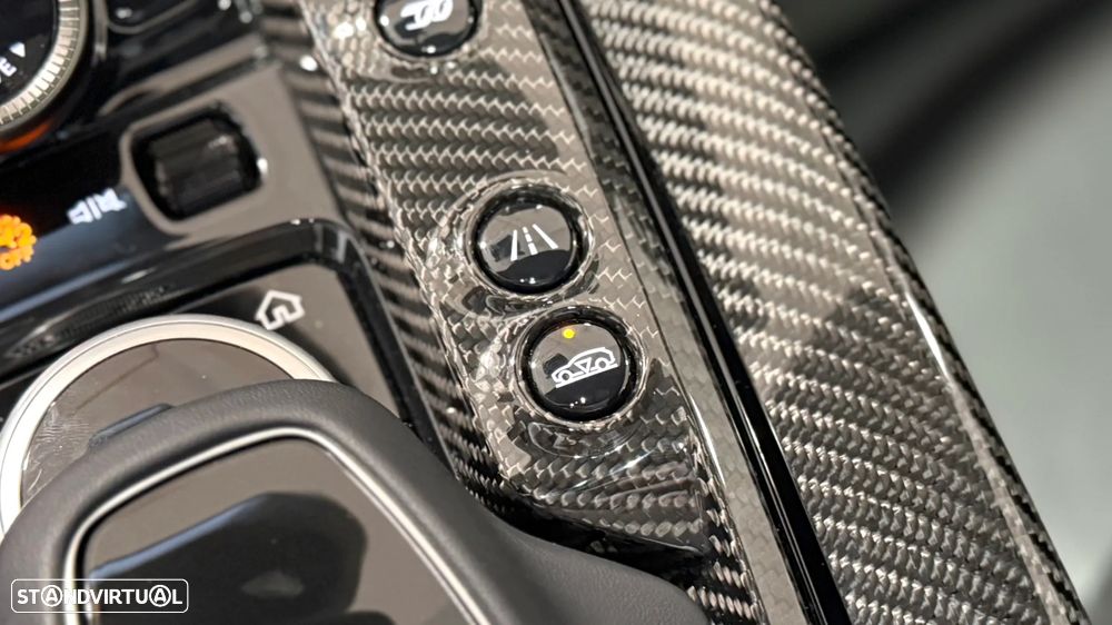 Aston Martin DBX 707 - 37