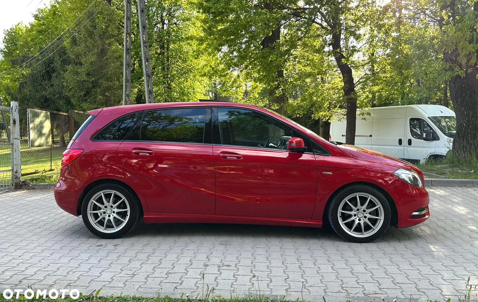 Mercedes-Benz Klasa B 180 CDI (BlueEFFICIENCY) 7G-DCT - 6