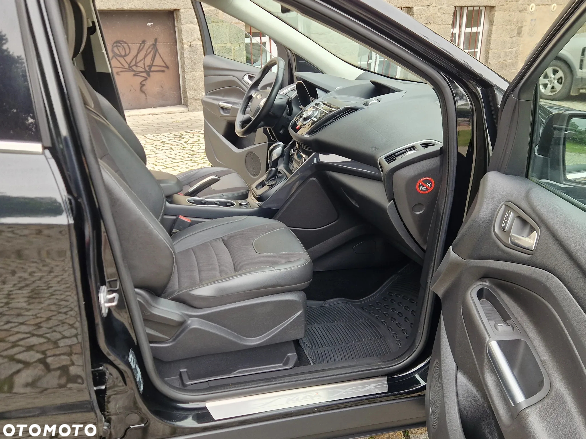 Ford Kuga 2.0 TDCi 4WD Titanium - 26
