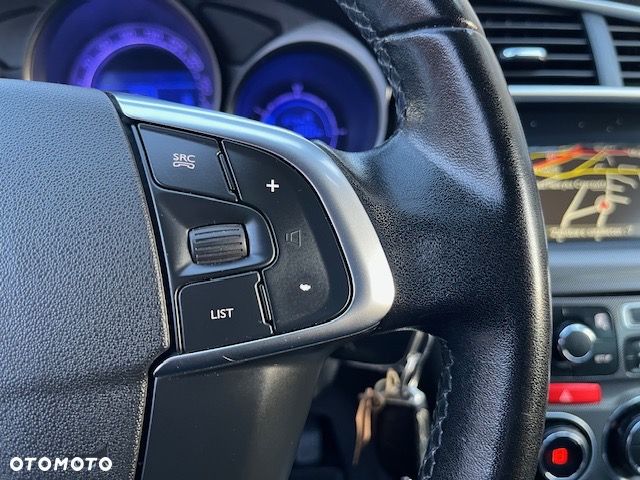 Citroën C4 VTi 120 Exclusive - 23