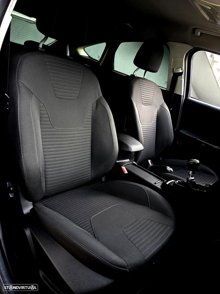 Ford Focus 1.5 TDCi Titanium - 52