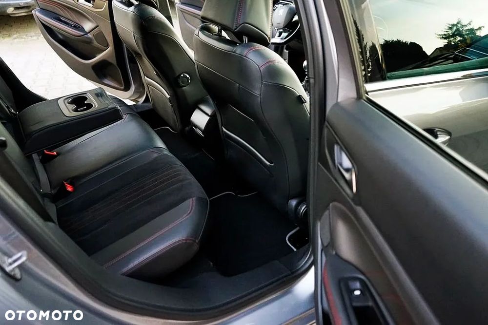 Peugeot 308 - 22