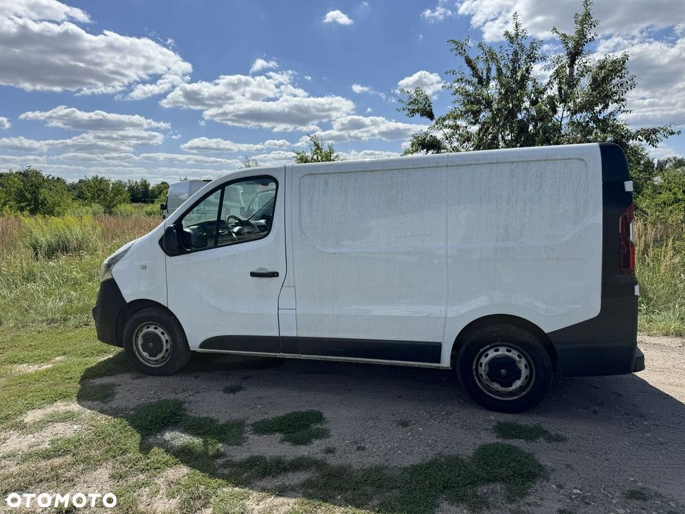 Opel Vivaro - 8