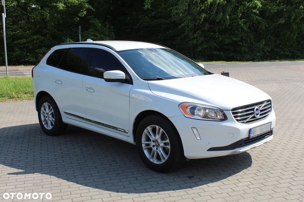 Volvo XC 60 T5 Drive-E Momentum - 2