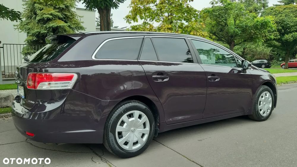 Toyota Avensis 1.6 Active - 34