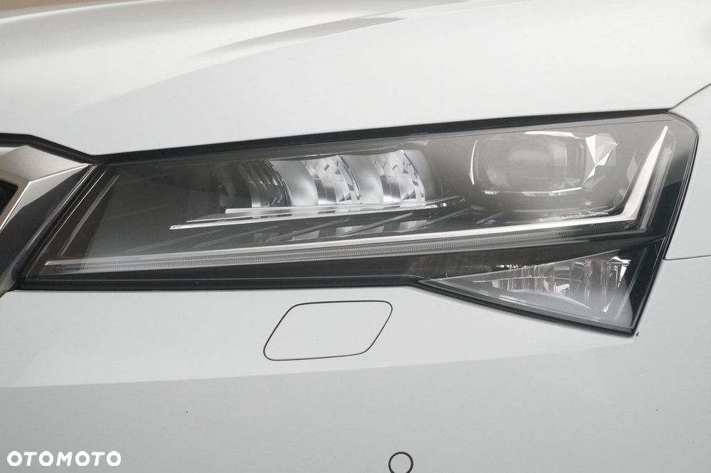 Skoda Superb 1.5 TSI Ambition - 13