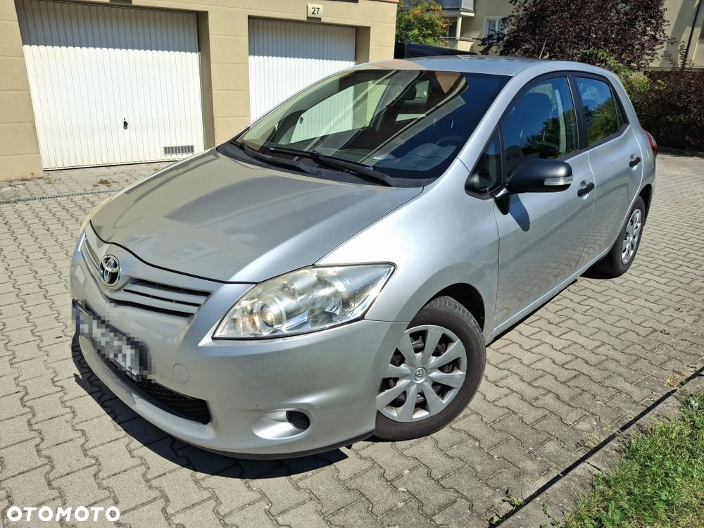 Toyota Auris - 3