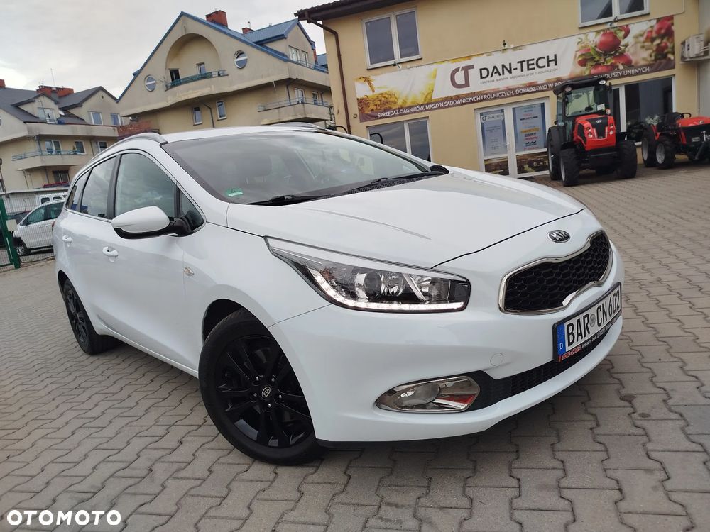 Kia Ceed 1.6 CRDi 128 Dream-Team Edition - 5
