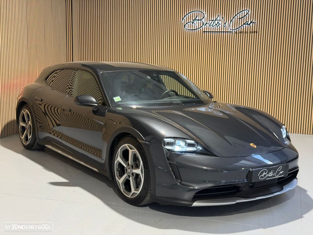 Porsche Taycan Cross Turismo 4 - 1