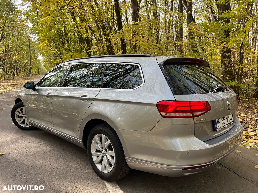 Volkswagen Passat 2.0 TDI DSG Trendline - 2