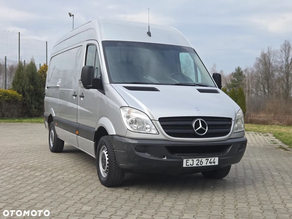 Mercedes-Benz Sprinter - 8