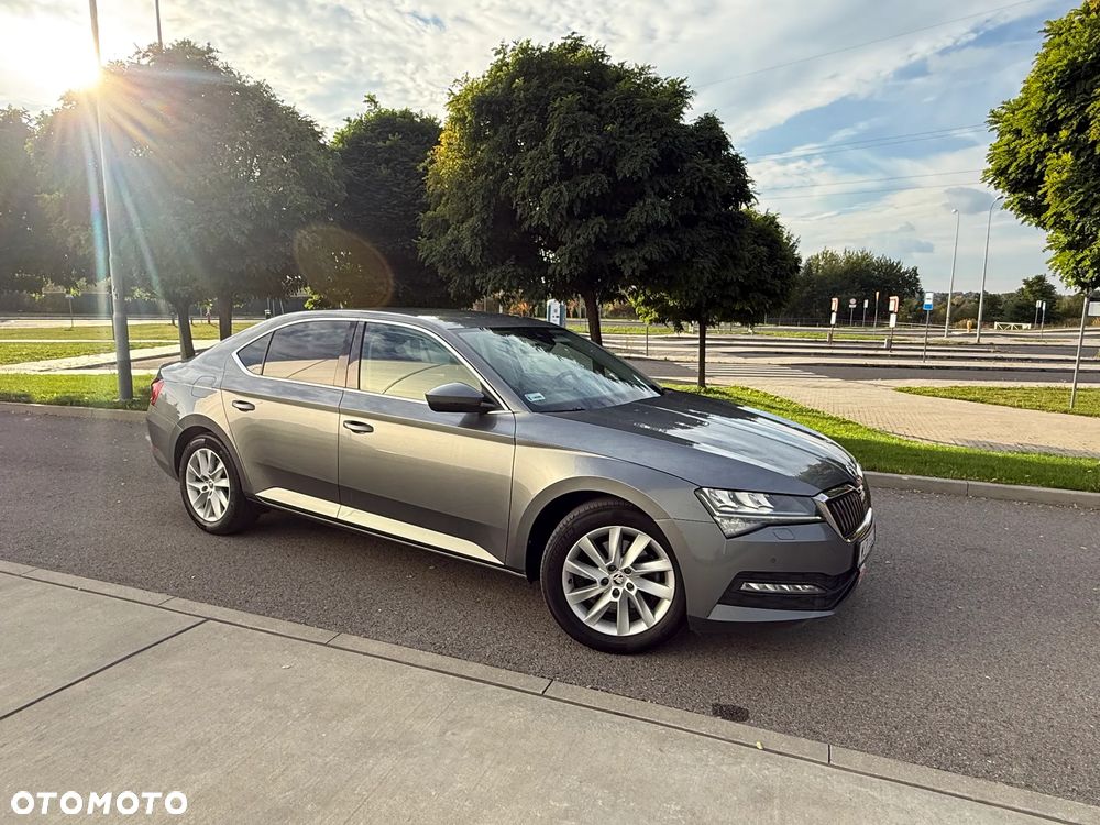 Skoda Superb 1.5 TSI Ambition DSG - 25