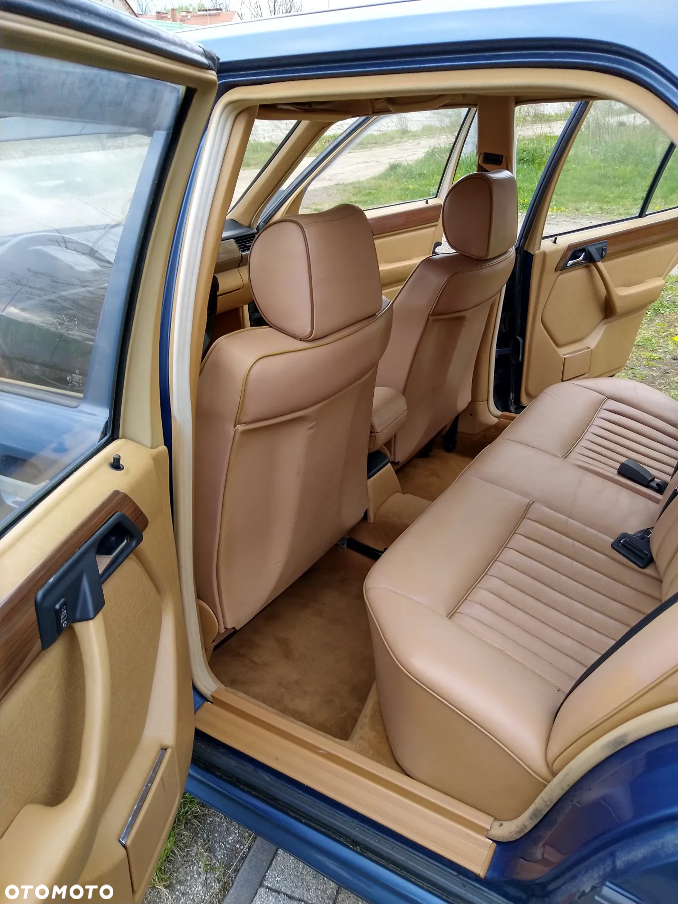Mercedes-Benz W124 (1984-1993) - 14