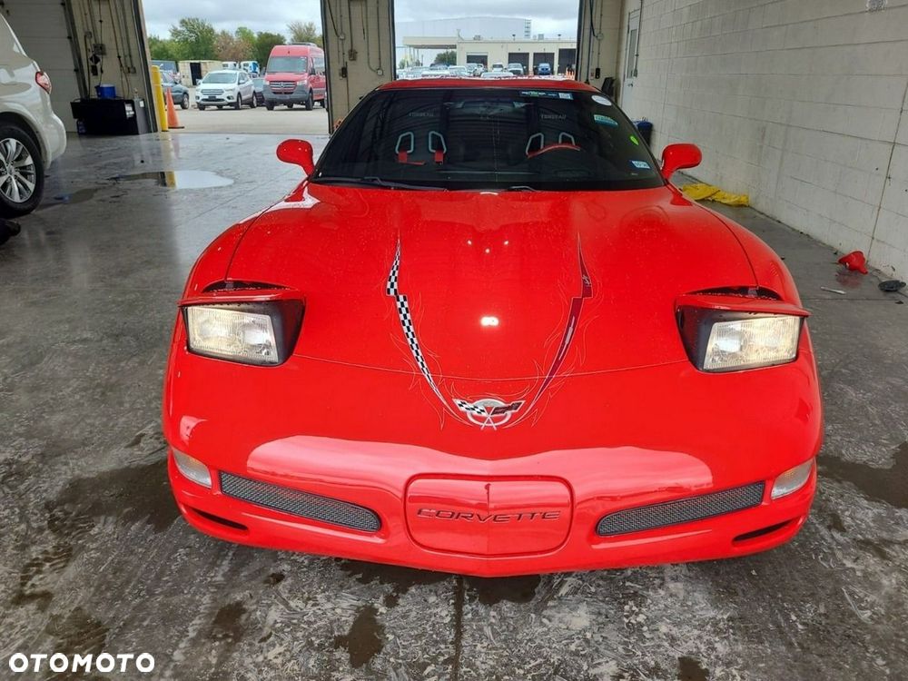 Chevrolet Corvette 2003 photo 2
