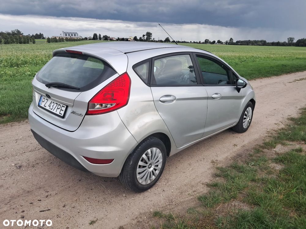 Ford Fiesta 1.4 TDCi Ambiente - 2