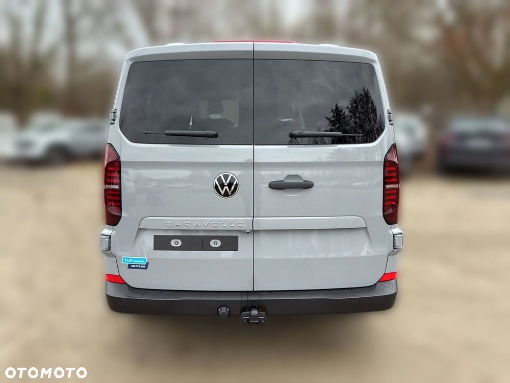 Volkswagen Caravelle - 5