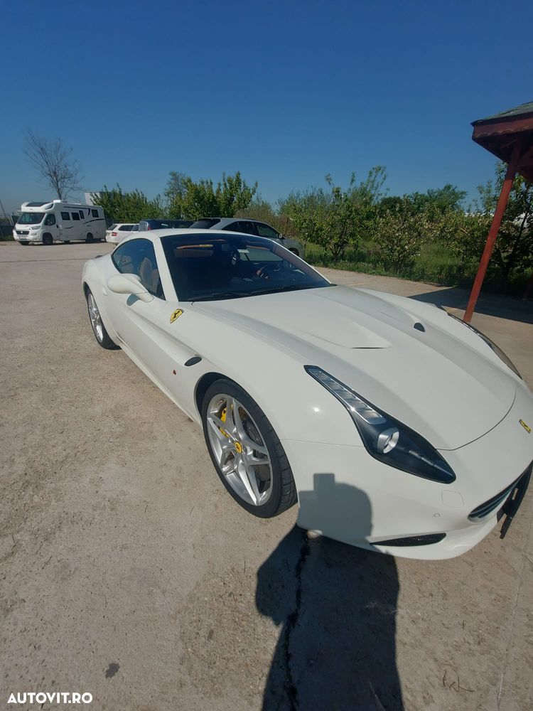 Ferrari California - 1