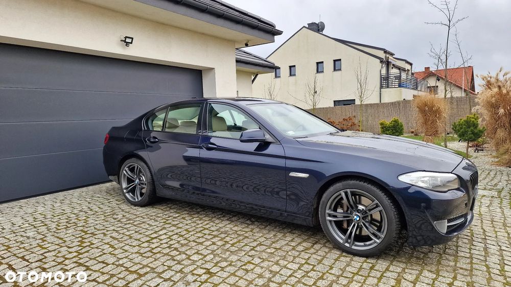 BMW Seria 5 530d Sport-Aut - 2