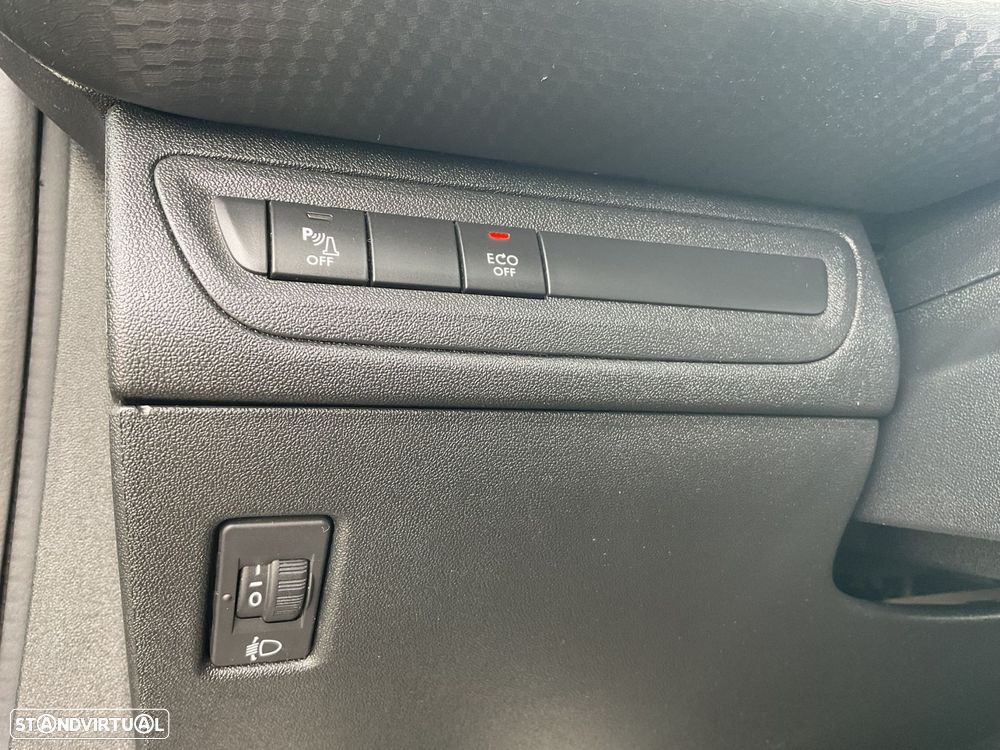 Peugeot 2008 1.2 PureTech Style - 20