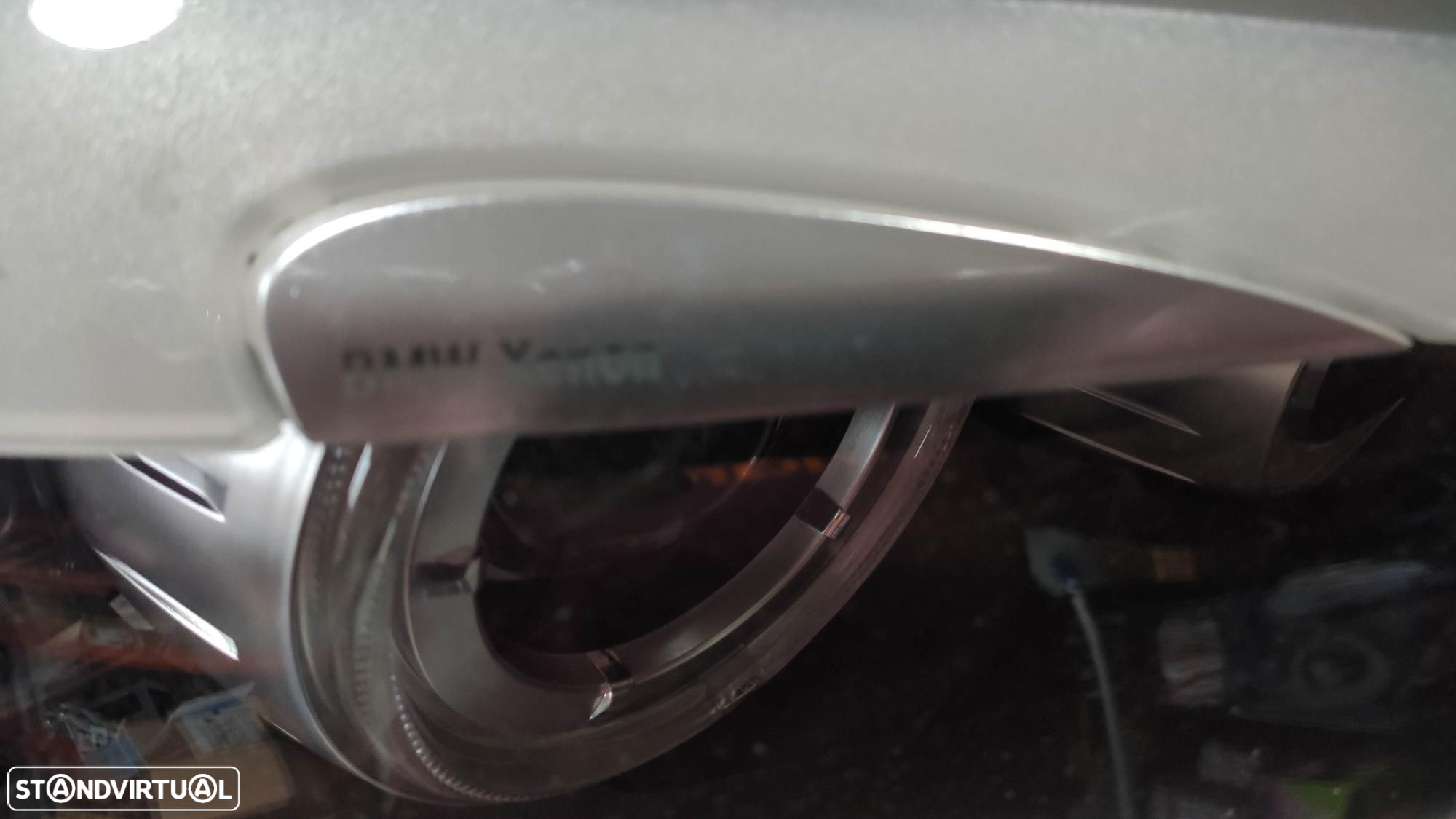 farol direito bi-xenon BMW série 7 F01 - 5