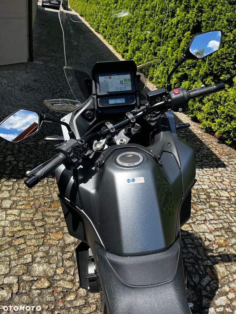 Honda NT - 8